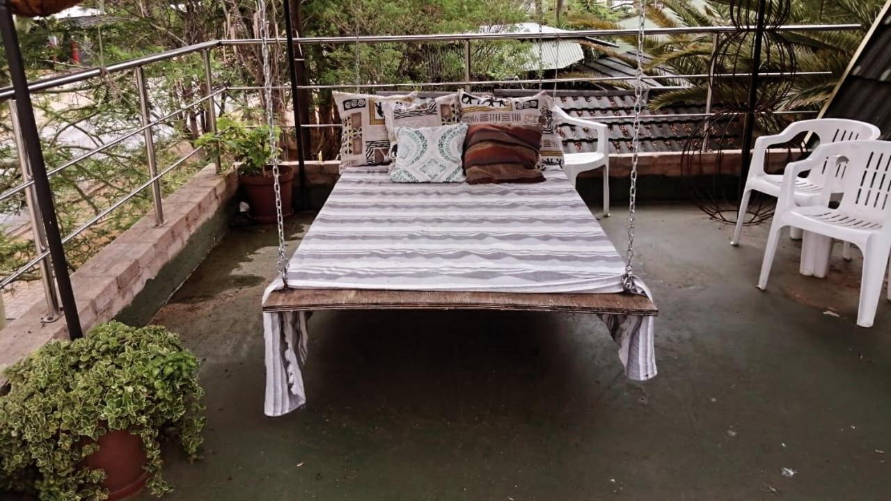 Villa Africa Guesthouse 추메브 외부 사진