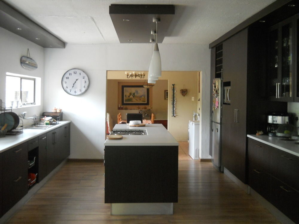 Villa Africa Guesthouse 추메브 외부 사진