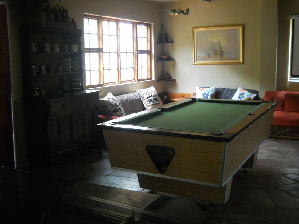 Villa Africa Guesthouse 추메브 외부 사진