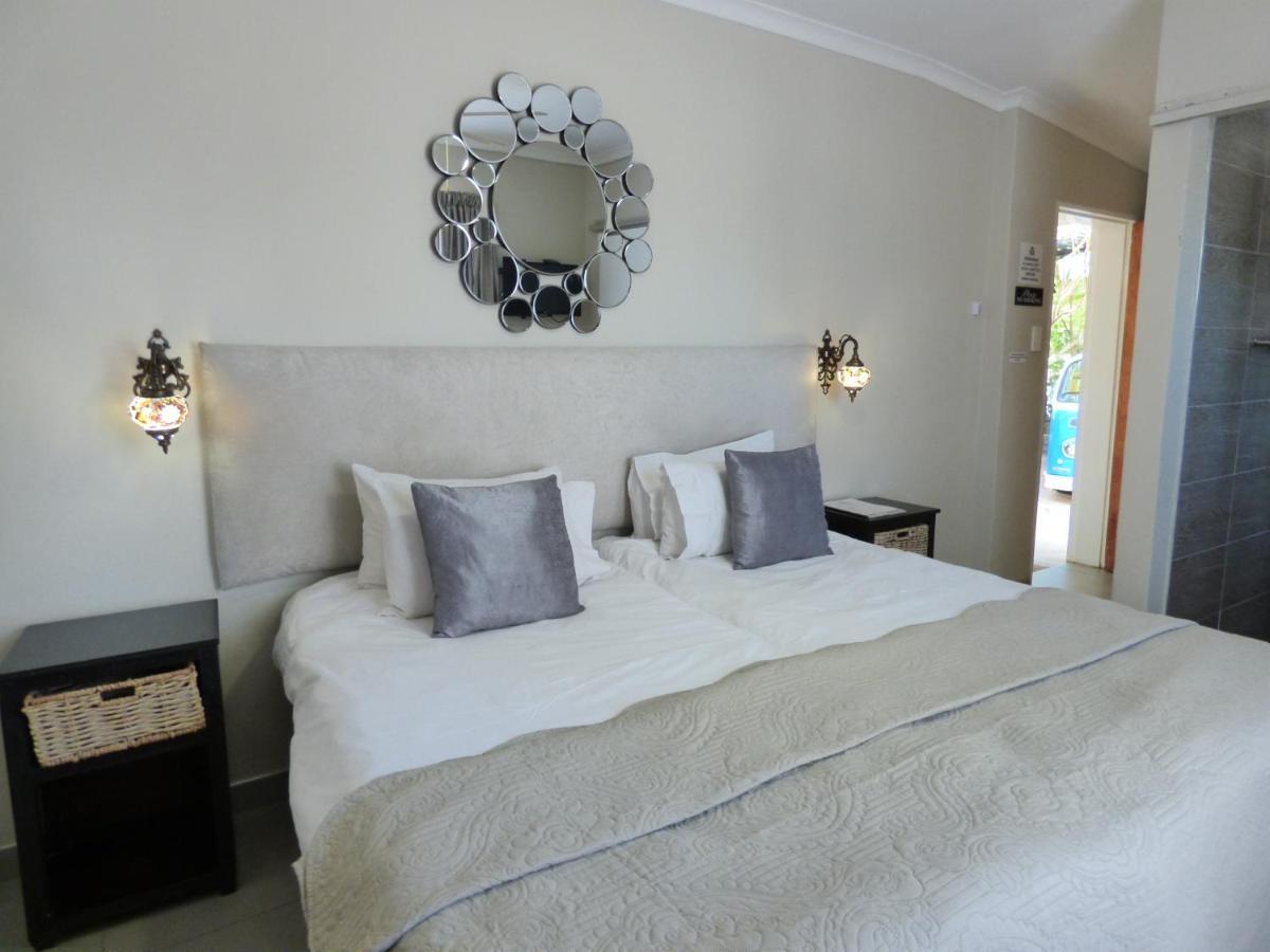 Villa Africa Guesthouse 추메브 외부 사진